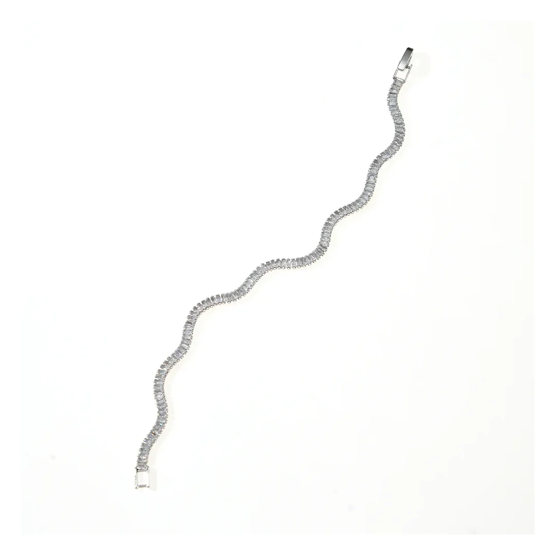 Wave Crystal Line Bracelet
